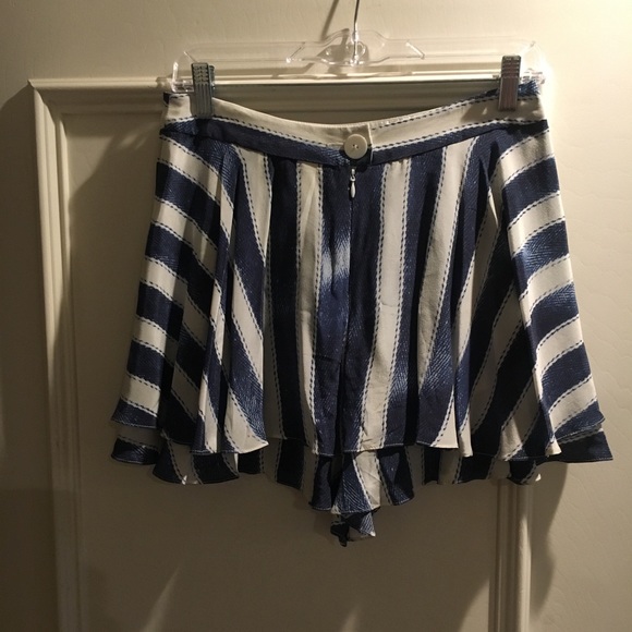 Nanette Lepore blue and white stripe skort - Picture 3 of 6